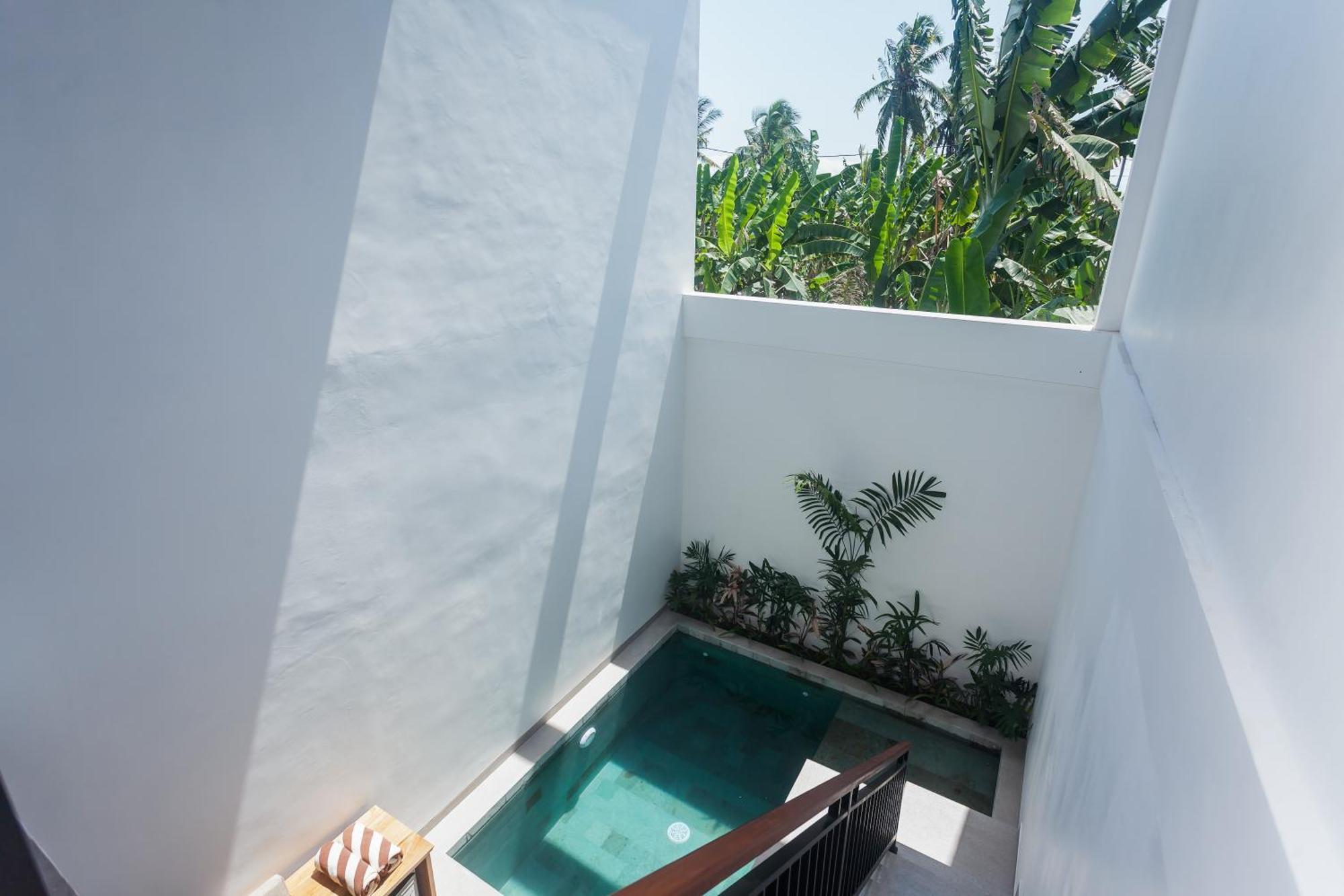 Sujiwa Ubud Hotel & Villa Exterior foto